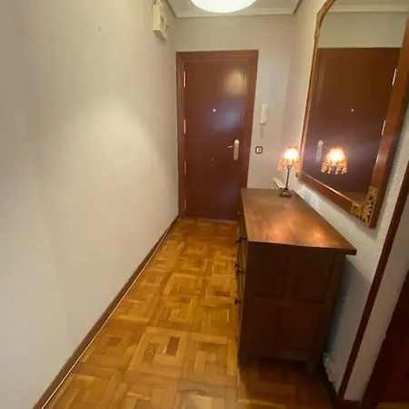 Completo Piso En A 5 Minutos Del Centro *